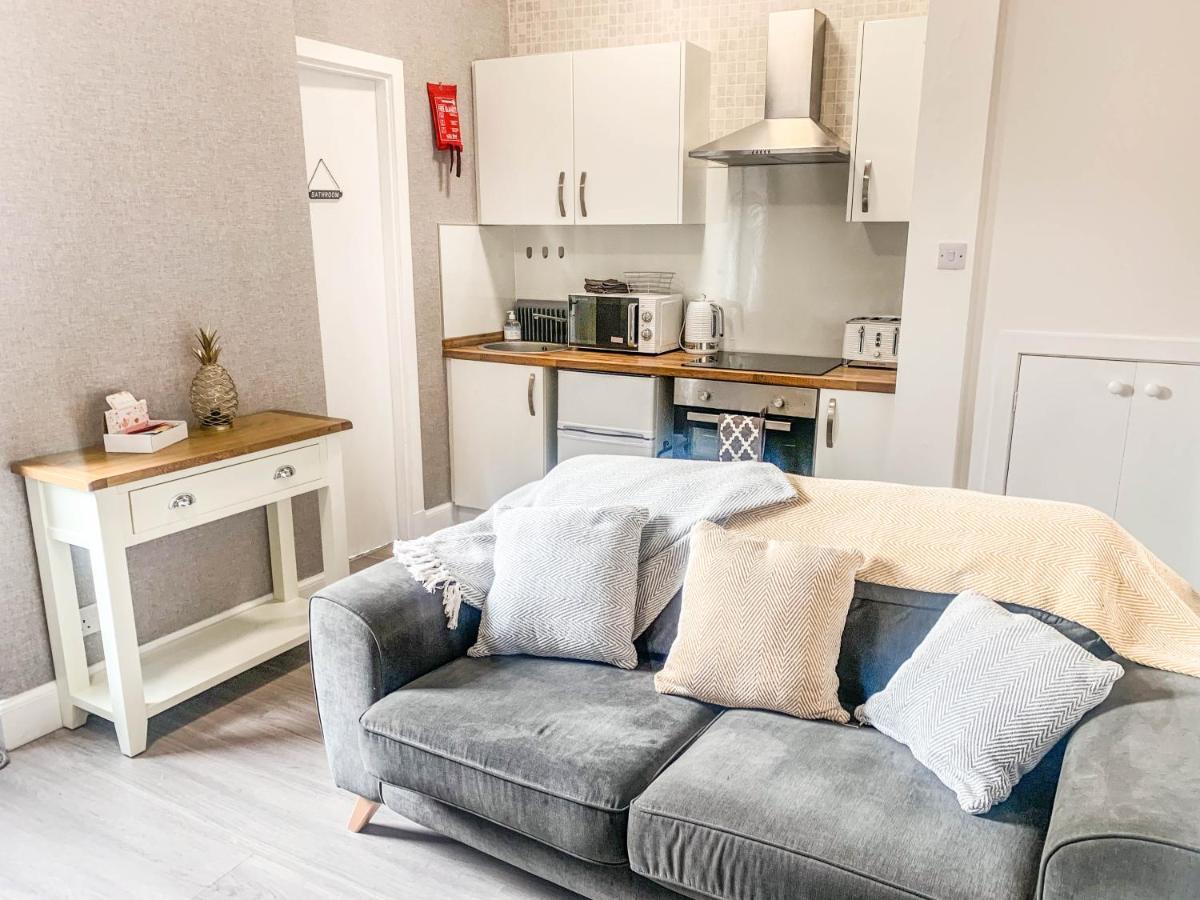 The Rosebery Retreat By The Castle 1-Bed Apartment Инвернес Екстериор снимка