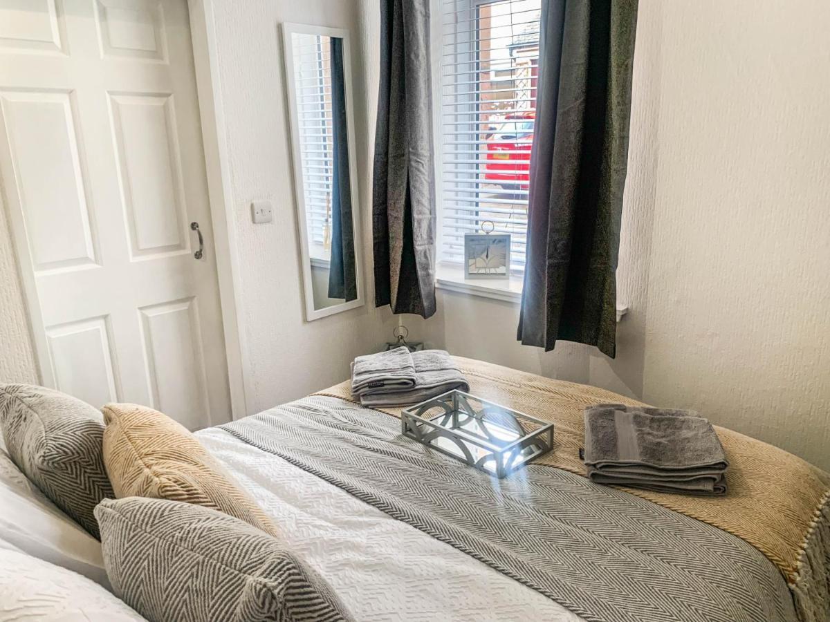 The Rosebery Retreat By The Castle 1-Bed Apartment Инвернес Екстериор снимка