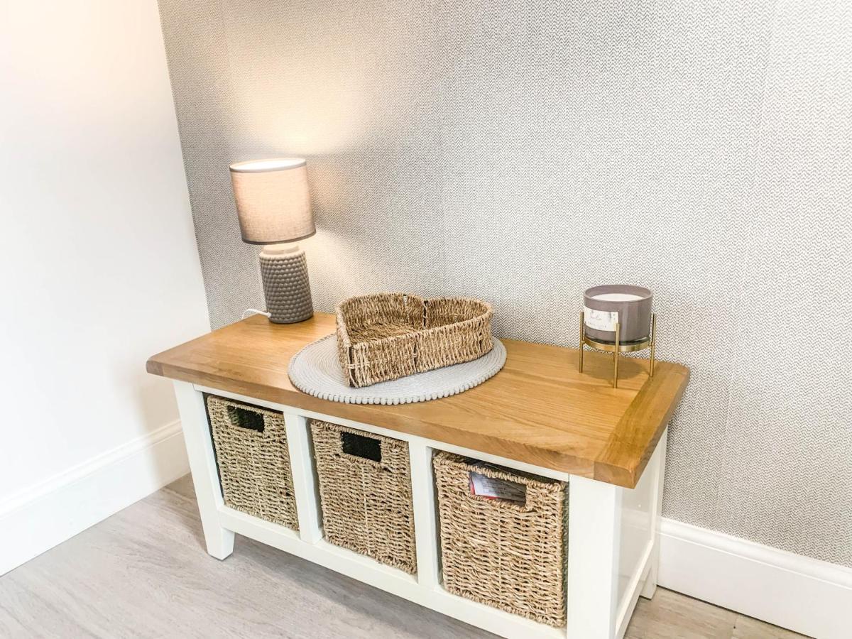 The Rosebery Retreat By The Castle 1-Bed Apartment Инвернес Екстериор снимка